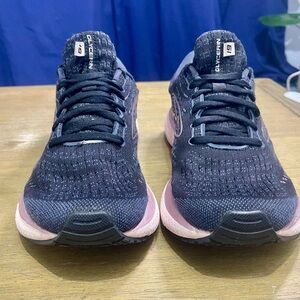 WOMEN'S BROOKS GLYCERIN 19 running shows. metallic pink / 9.5